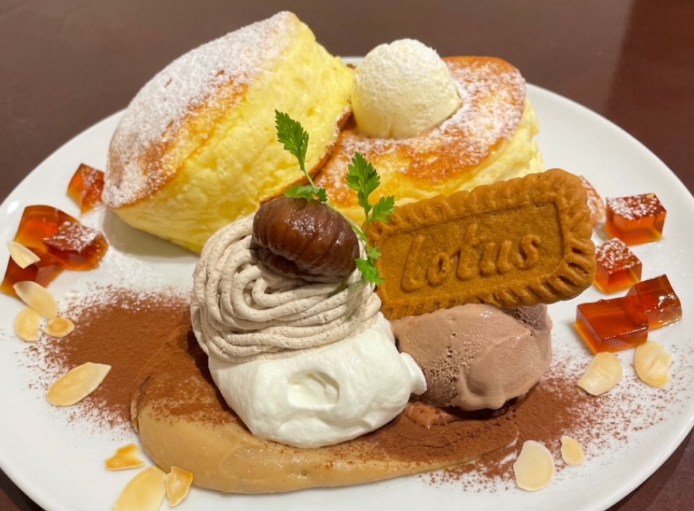 モンブランのパンケーキ